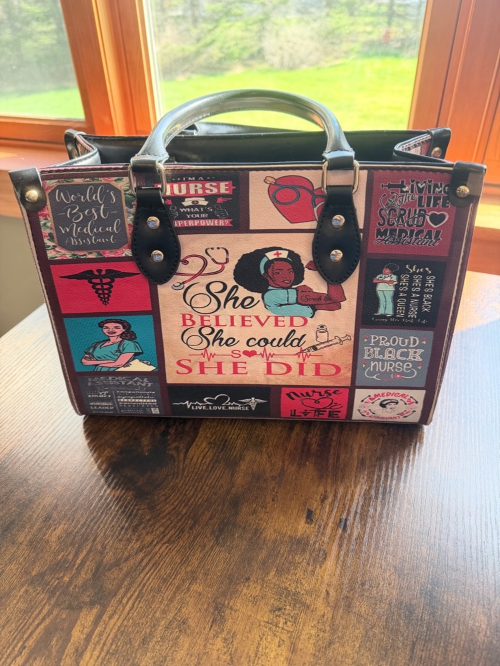 Nurse purse
